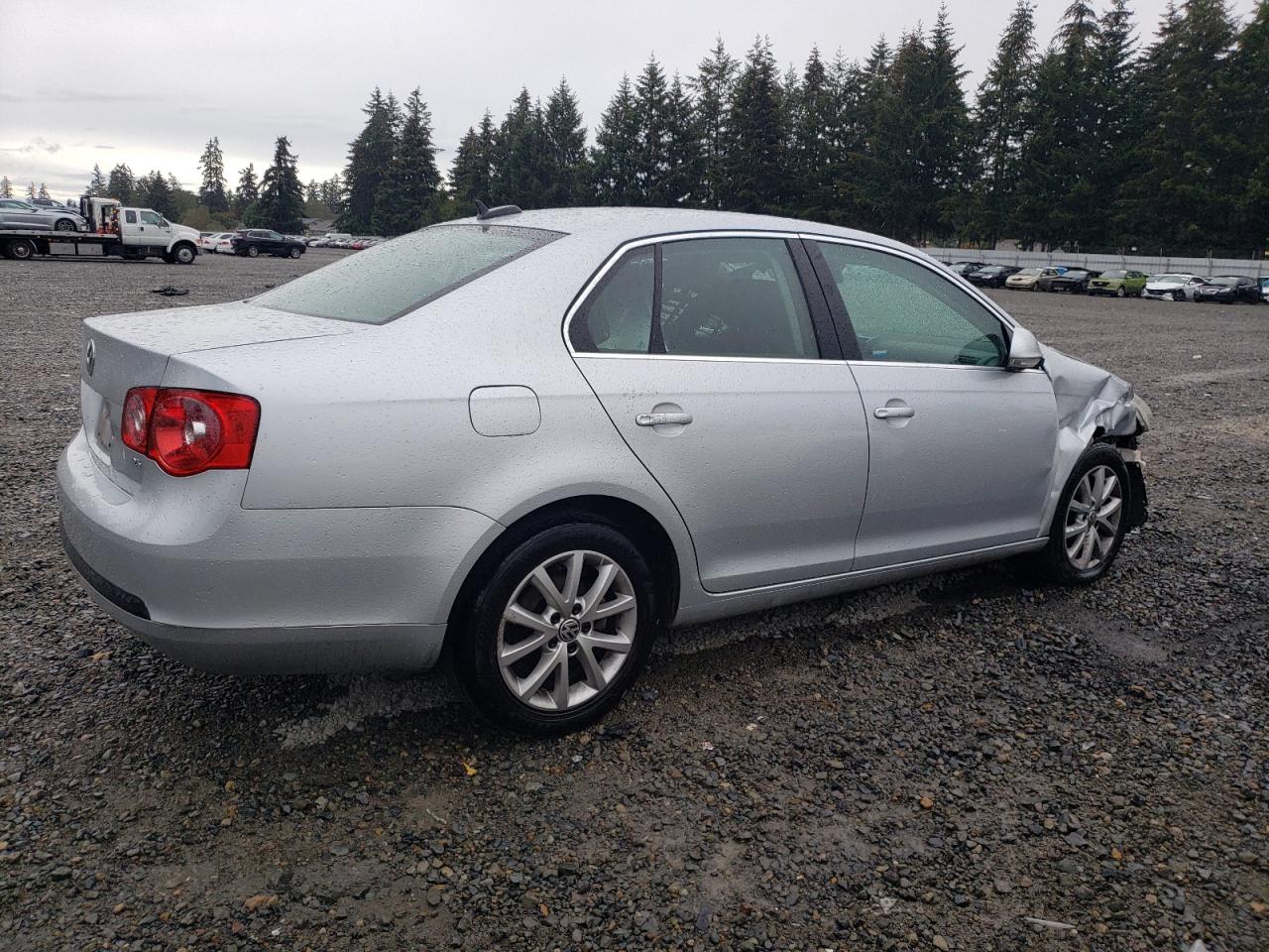 2005 Volkswagen Jetta - Image 3