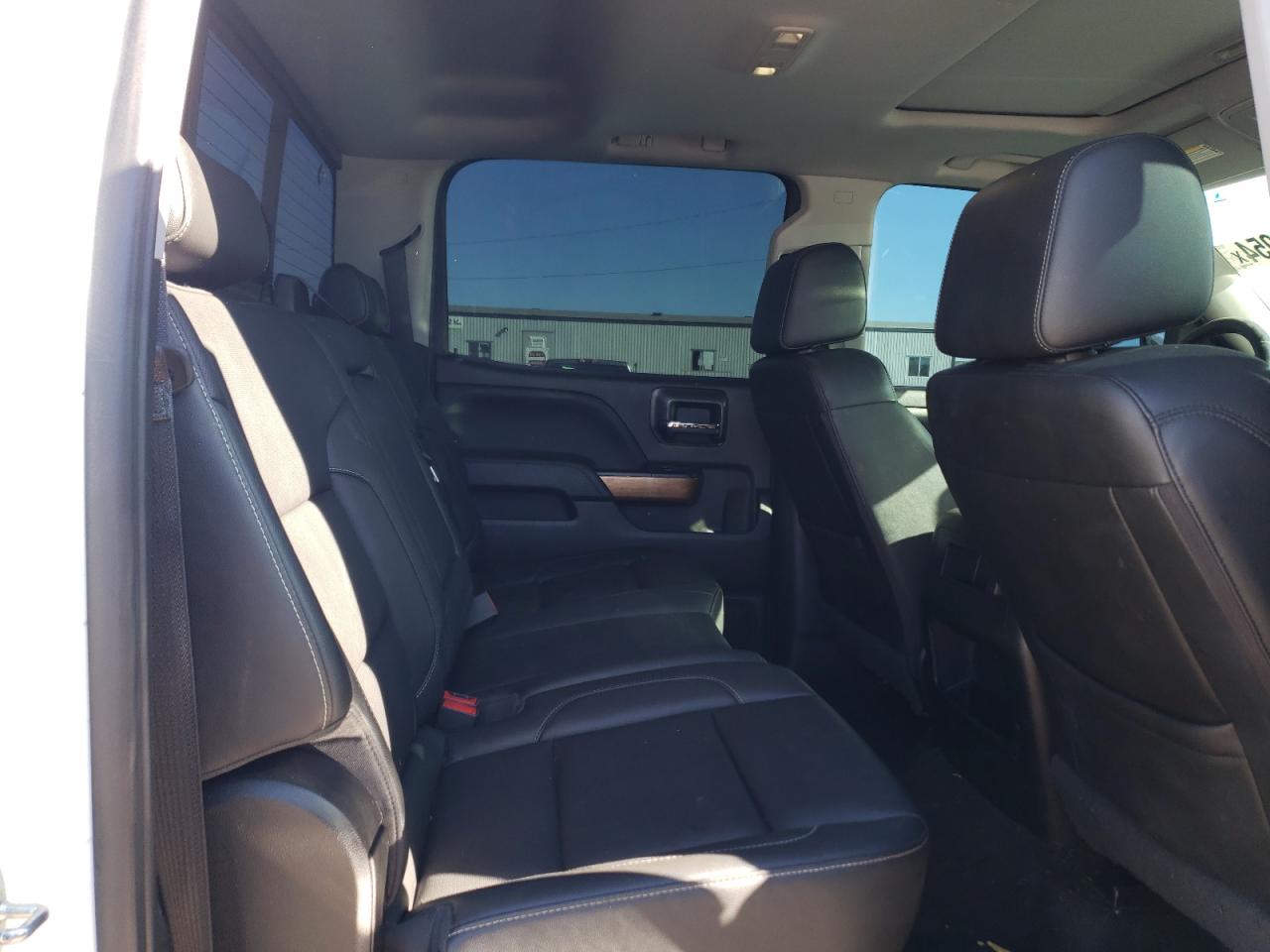2018 Chevrolet Silverado - Image 10