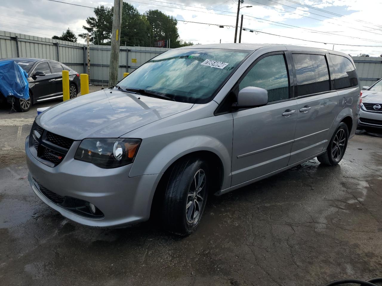 2016 Dodge Caravan - Image 1