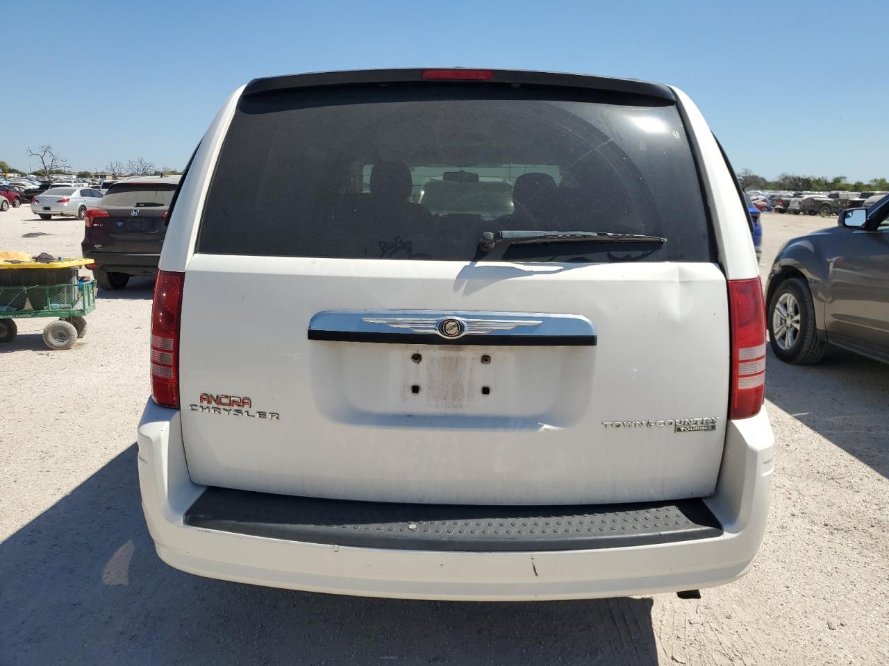 2A4RR5D18AR492680 2010 Chrysler Town & Country Touring