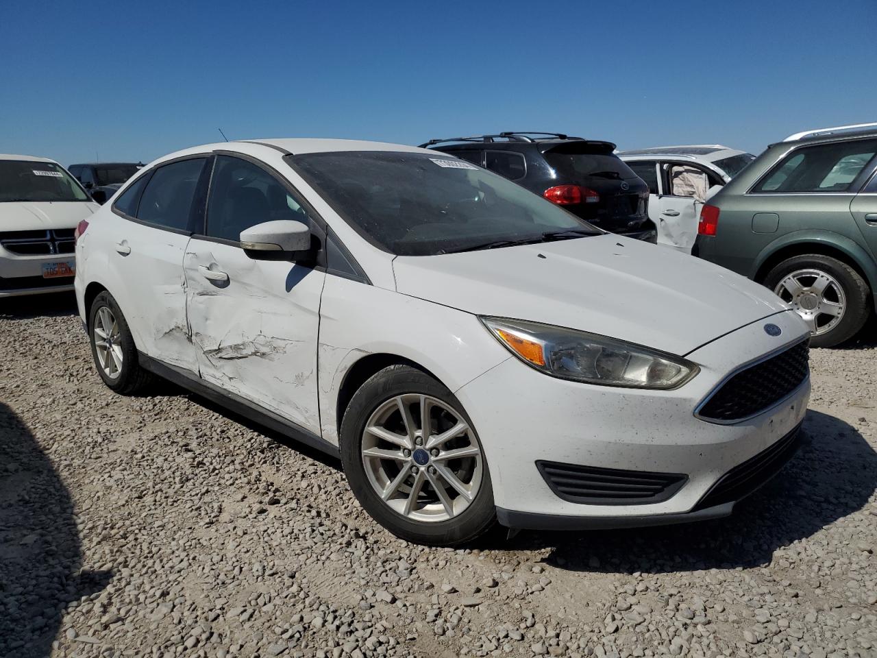 1FADP3F2XHL210886 2017 Ford Focus Se