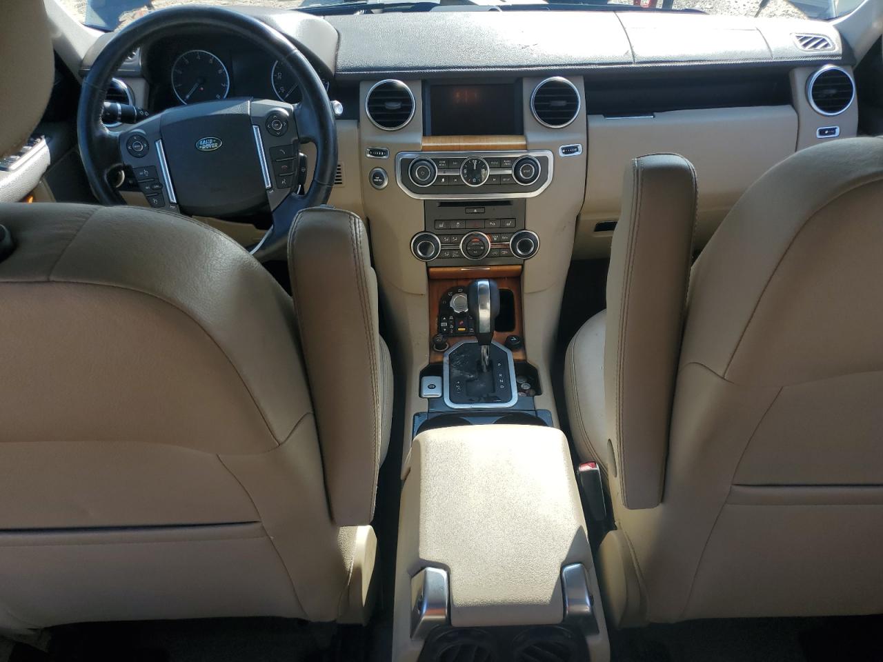 2013 Land Rover LR4 - Image 8