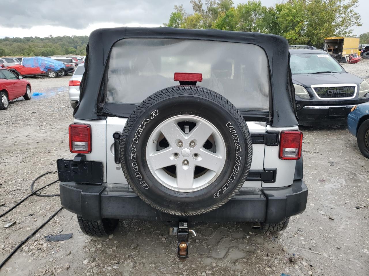 2008 Jeep Wrangler X VIN: 1J4FA24158L548201 Lot: 72640974