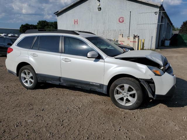  SUBARU OUTBACK 2014 Белый