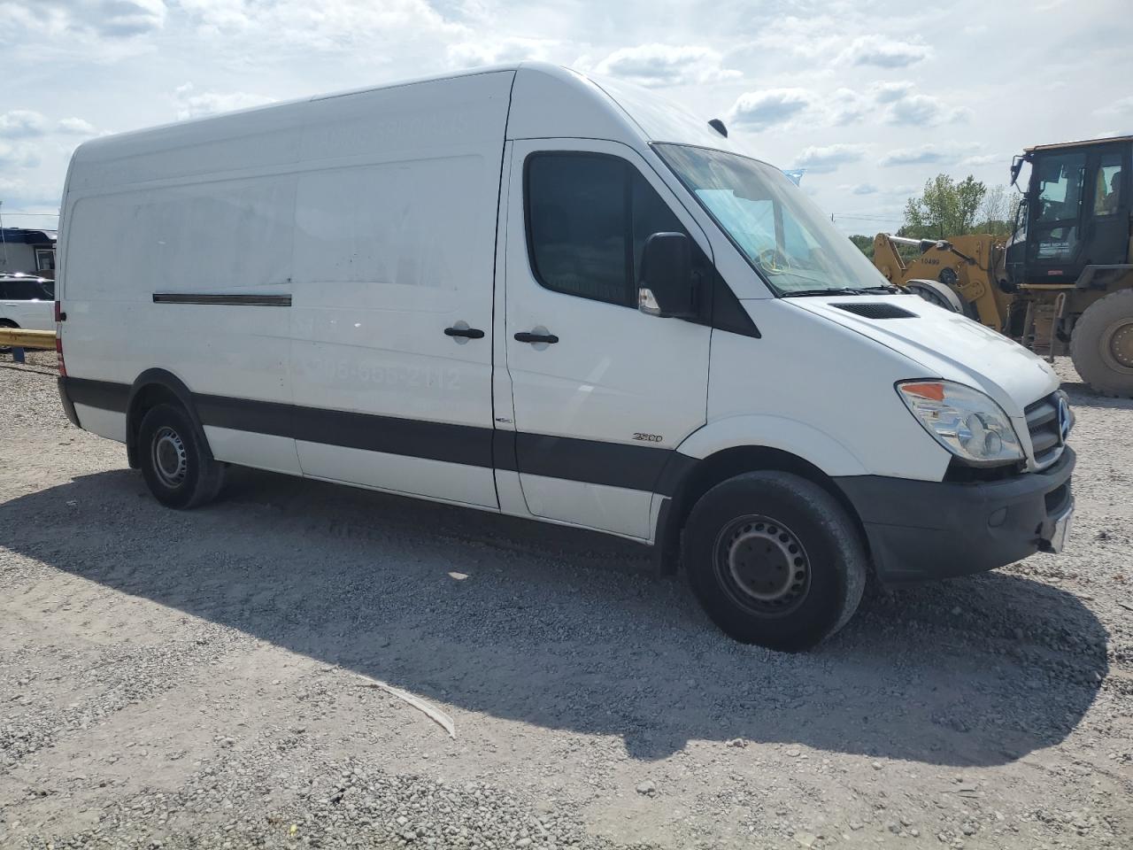 VIN WD3PE8CC3D5808690 2013 MERCEDES-BENZ SPRINTER no.4