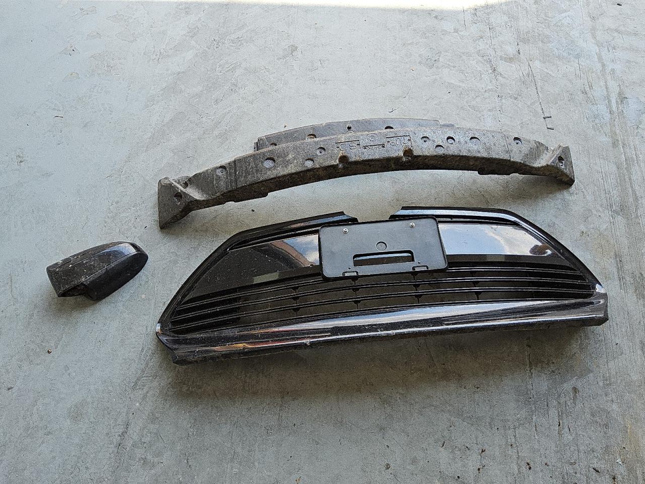 2017 Toyota Corolla L VIN: 2T1BURHE8HC815615 Lot: 70221644