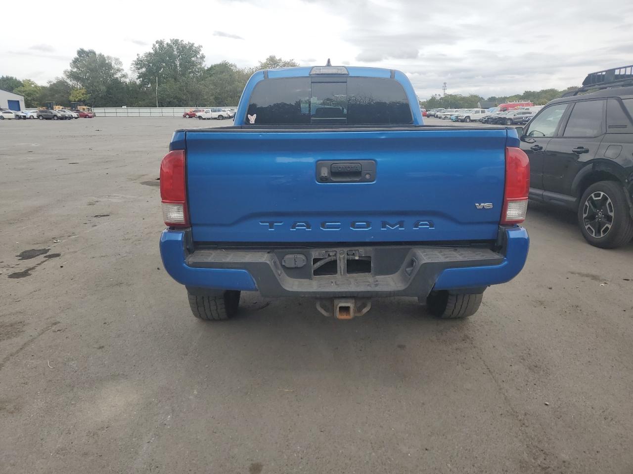 5TFDZ5BN1HX020953 2017 Toyota Tacoma Double Cab