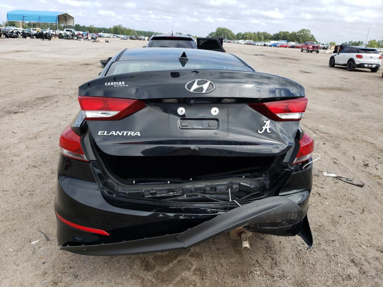 5NPD84LF5JH385786 2018 Hyundai Elantra Sel