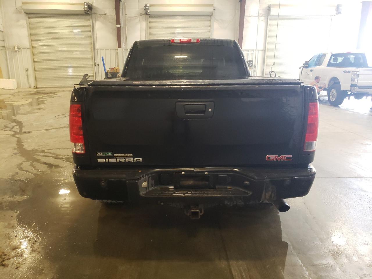 2010 GMC Sierra K1500 Denali VIN: 3GTRKXE28AG259921 Lot: 73592214