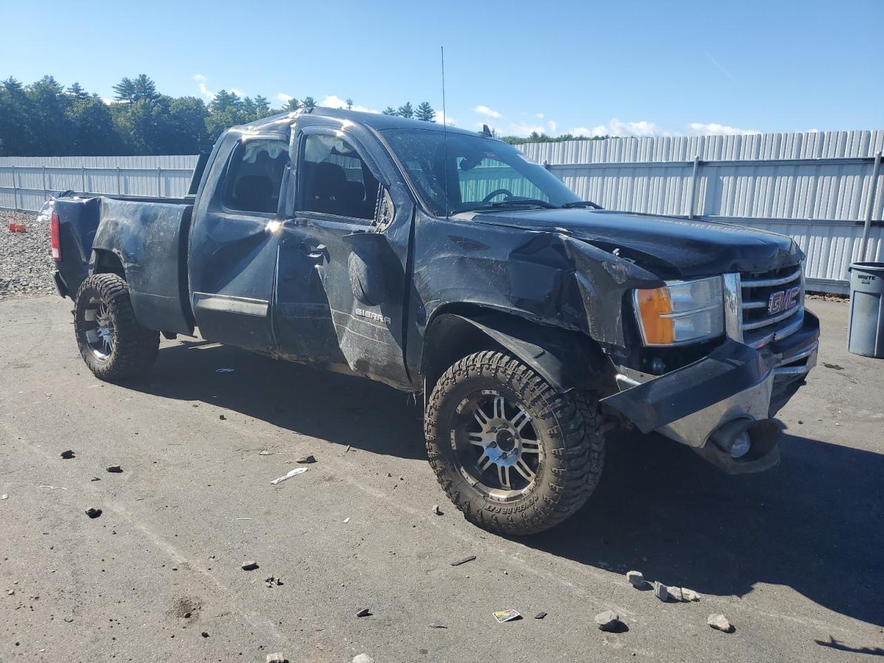 2013 GMC Sierra - Image 4