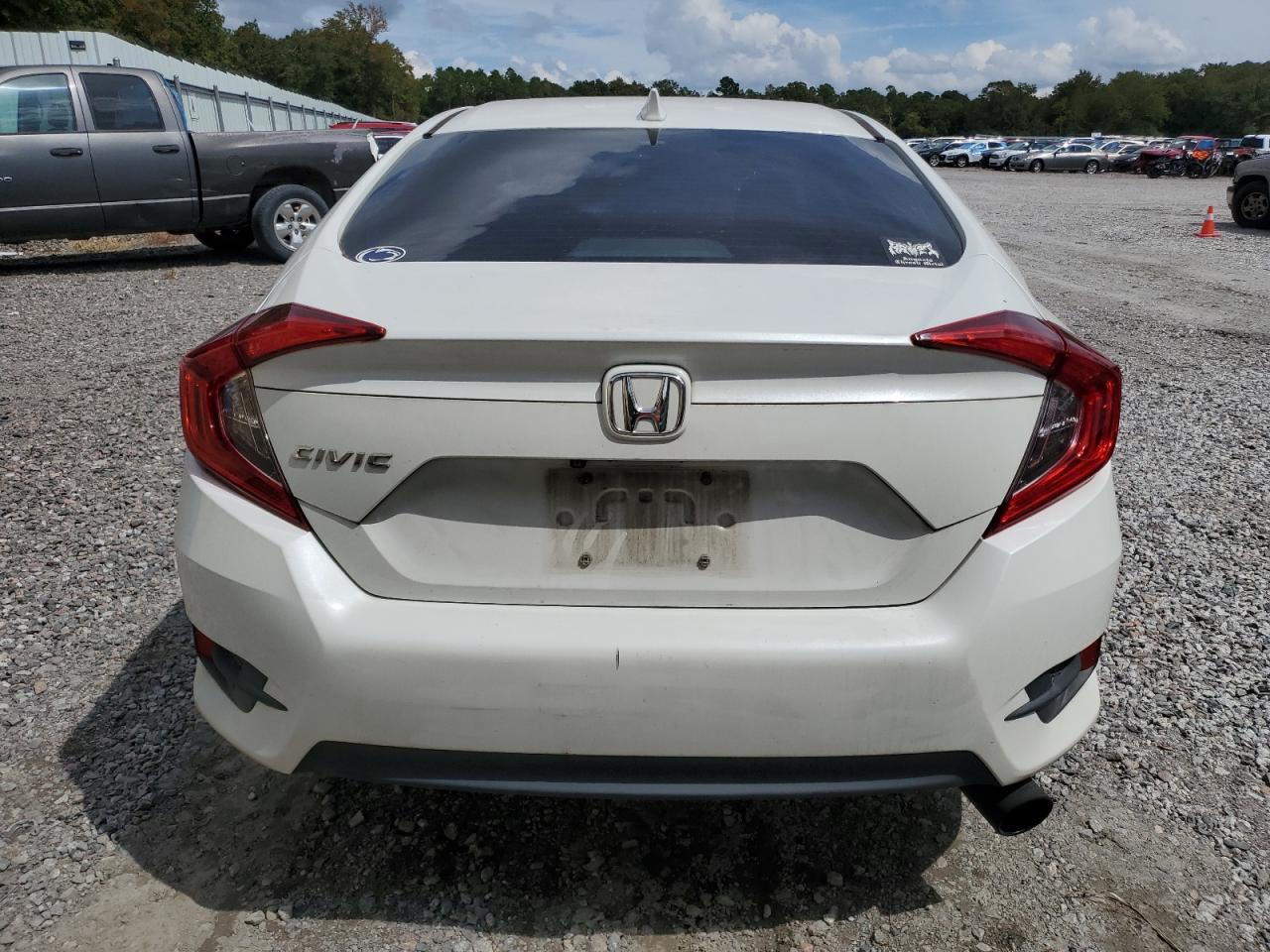 19XFC2F74JE023632 2018 Honda Civic Ex