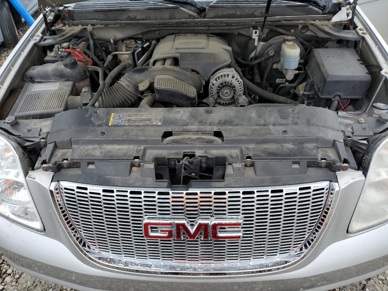 1GKUKKE39AR258299 2010 GMC Yukon Xl K1500 Slt