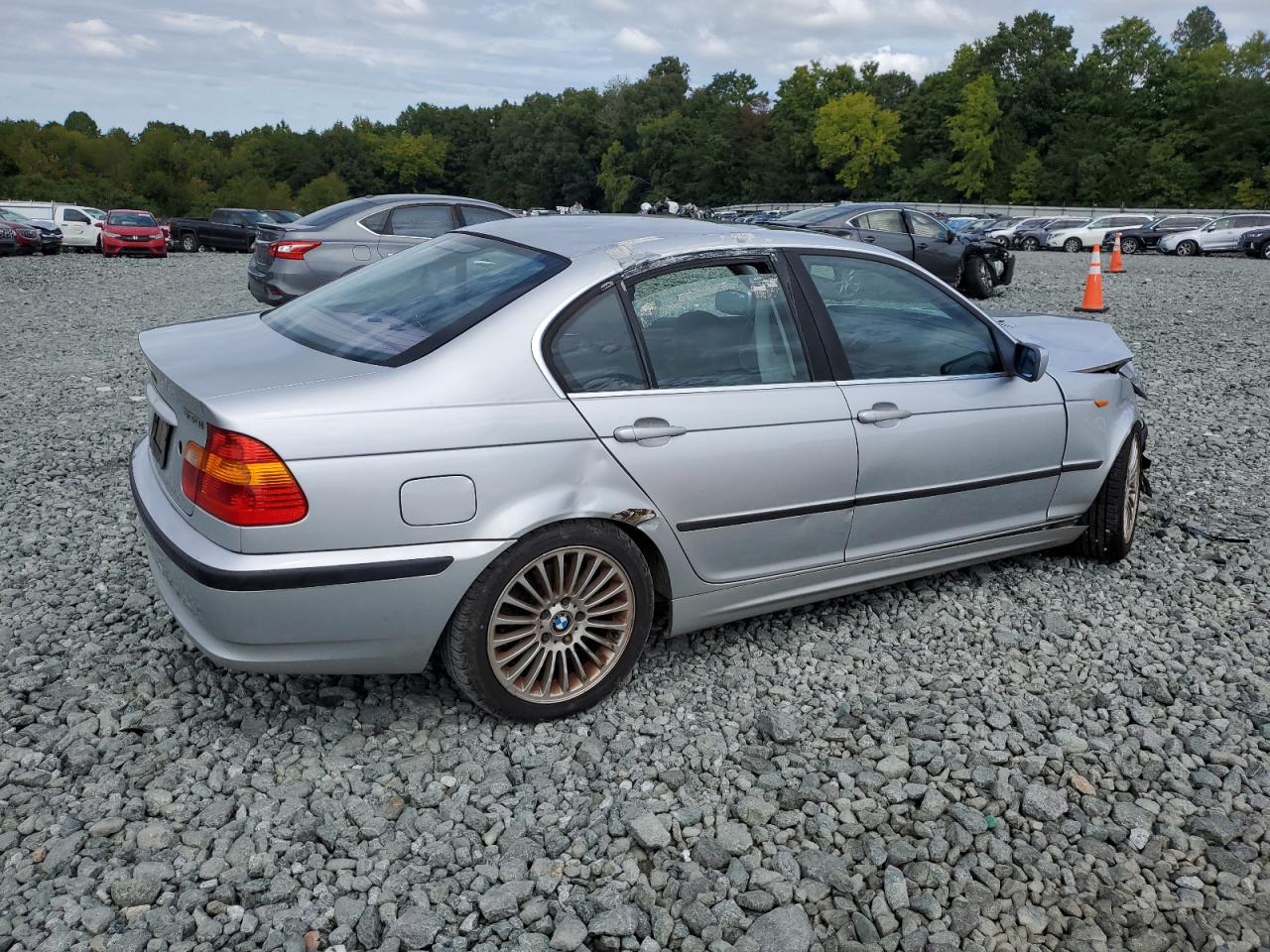 WBAEV53423KM30265 2003 BMW 330 I