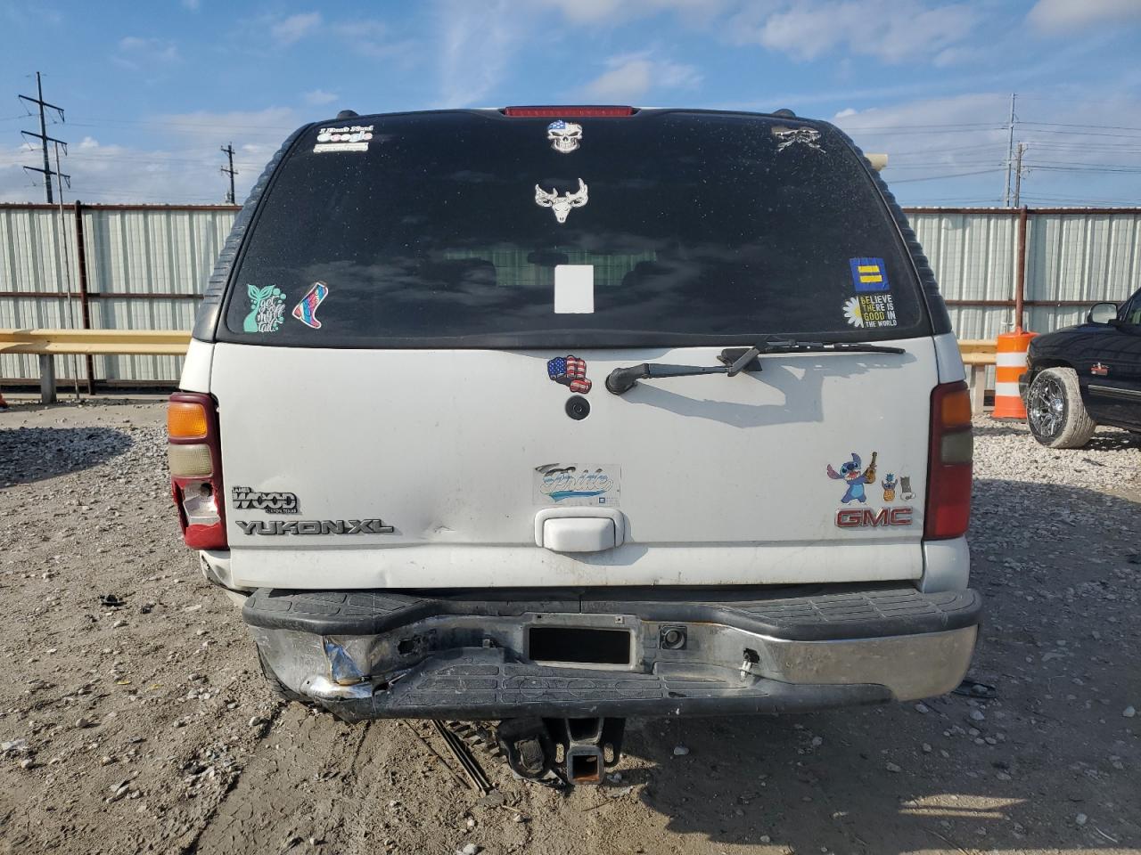 3GKEC16Z83G312984 2003 GMC Yukon Xl C1500