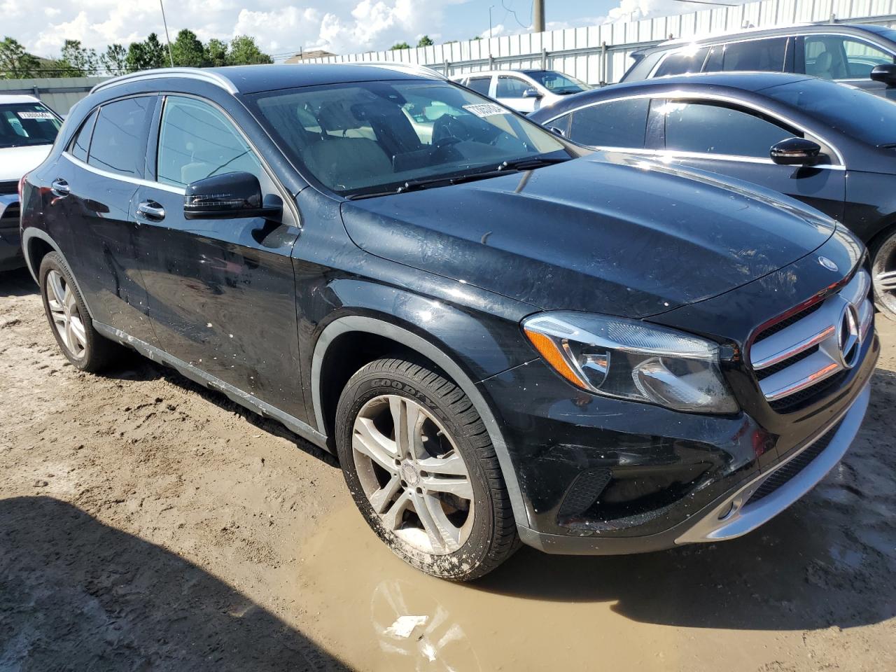 VIN WDCTG4EB7GJ211690 2016 MERCEDES-BENZ GLA-CLASS no.4