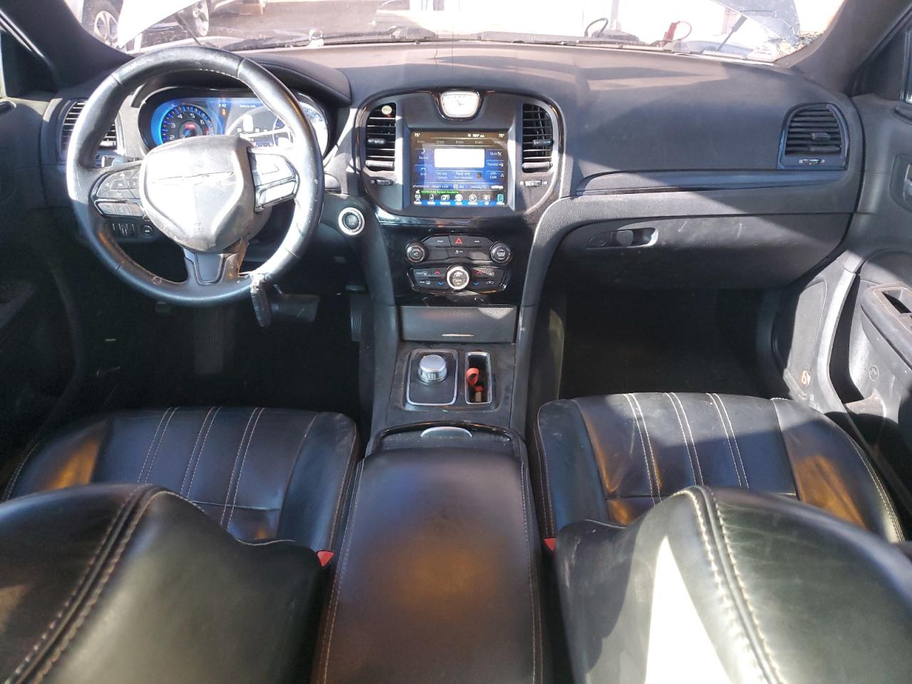 2016 Chrysler 300 - Image 8