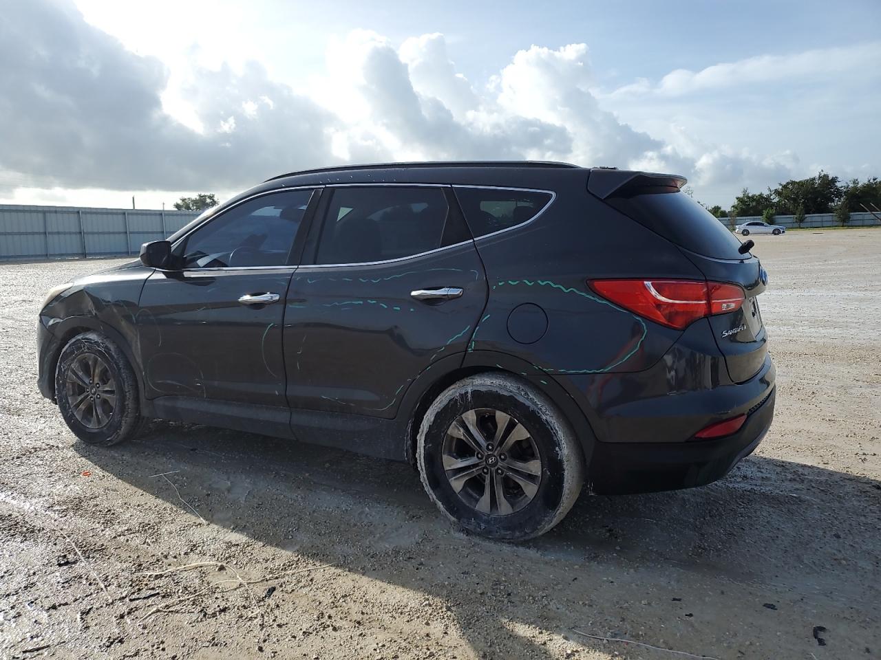 5XYZU3LB5GG372898 2016 HYUNDAI SANTA FE - Image 2