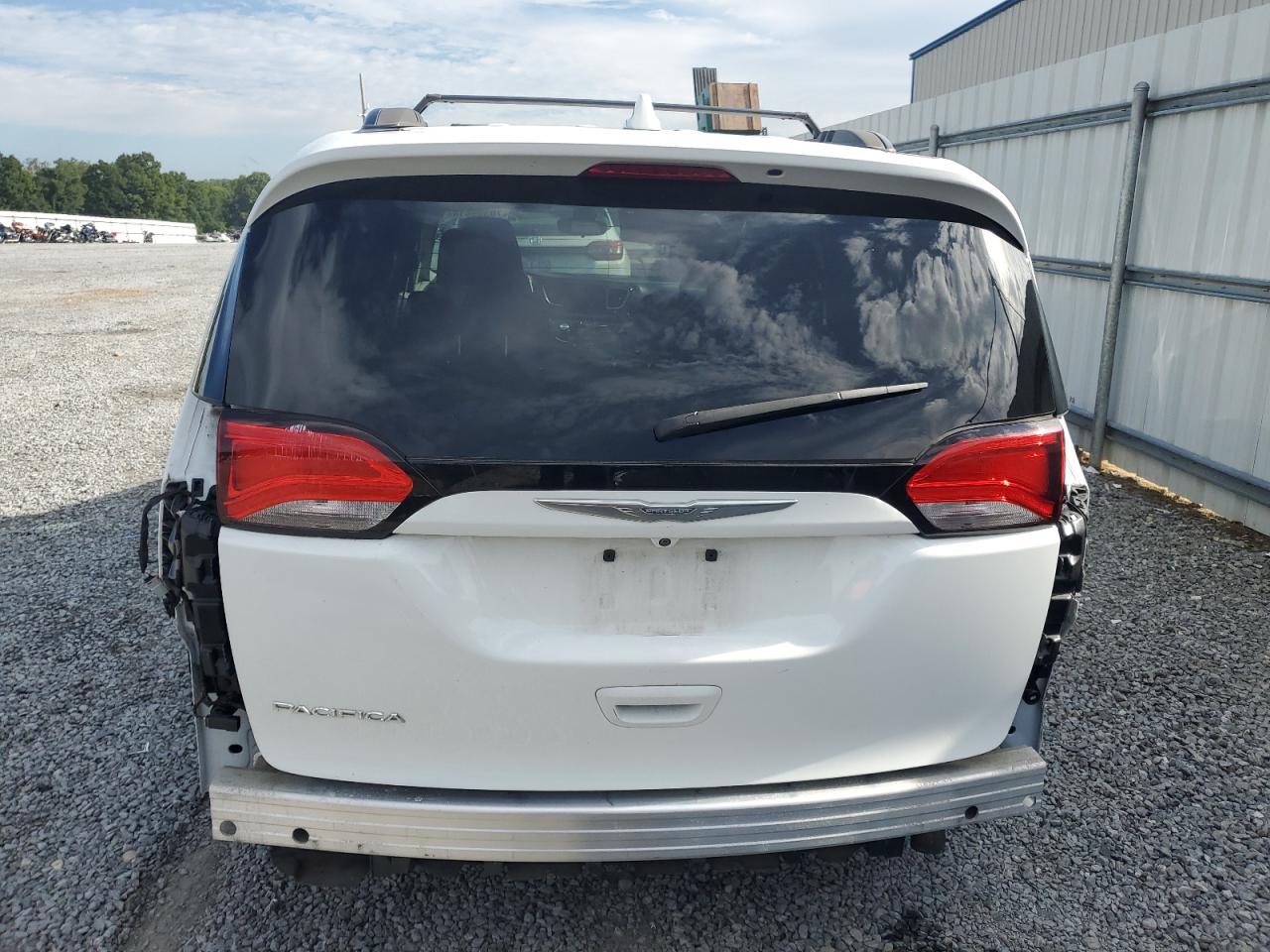 2C4RC1DG3HR508220 2017 Chrysler Pacifica Touring