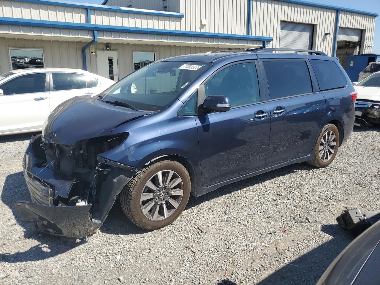 5TDYZ3DC8KS015358 2019 TOYOTA SIENNA - Image 1