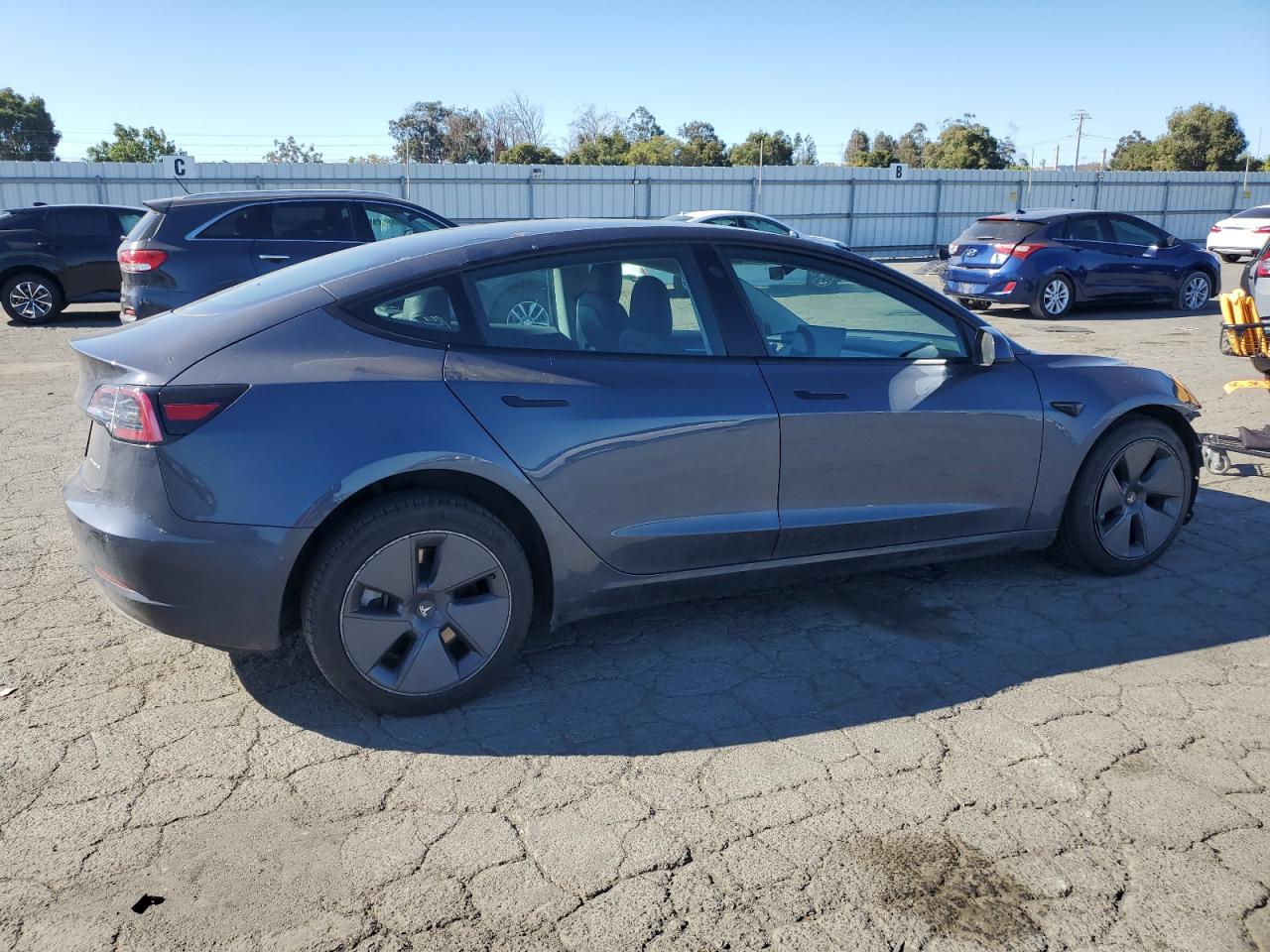 VIN 5YJ3E1EB3NF345420 2022 TESLA MODEL 3 no.3