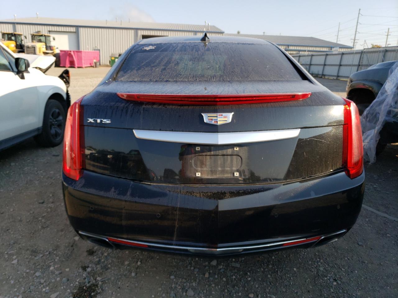 2G61M5S34H9199863 2017 Cadillac Xts Luxury