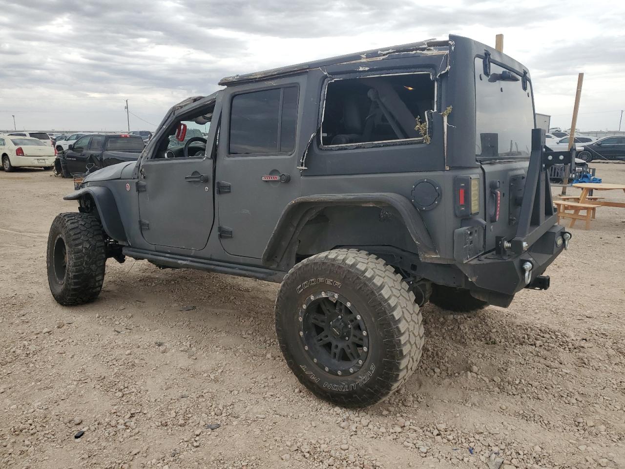 2016 Jeep Wrangler - Image 2