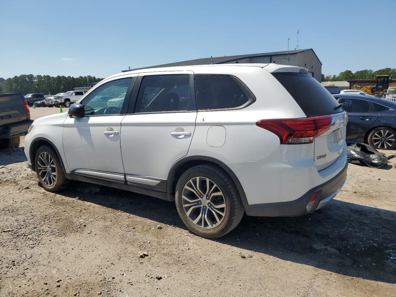 JA4AD2A37GZ064274 2016 MITSUBISHI OUTLANDER - Image 2