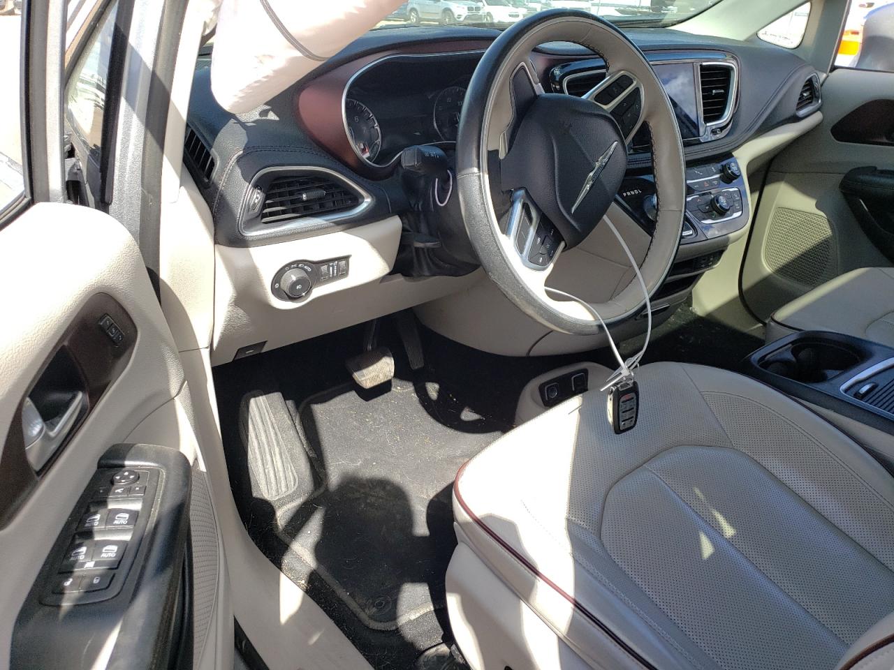 2020 Chrysler Pacifica - Image 8