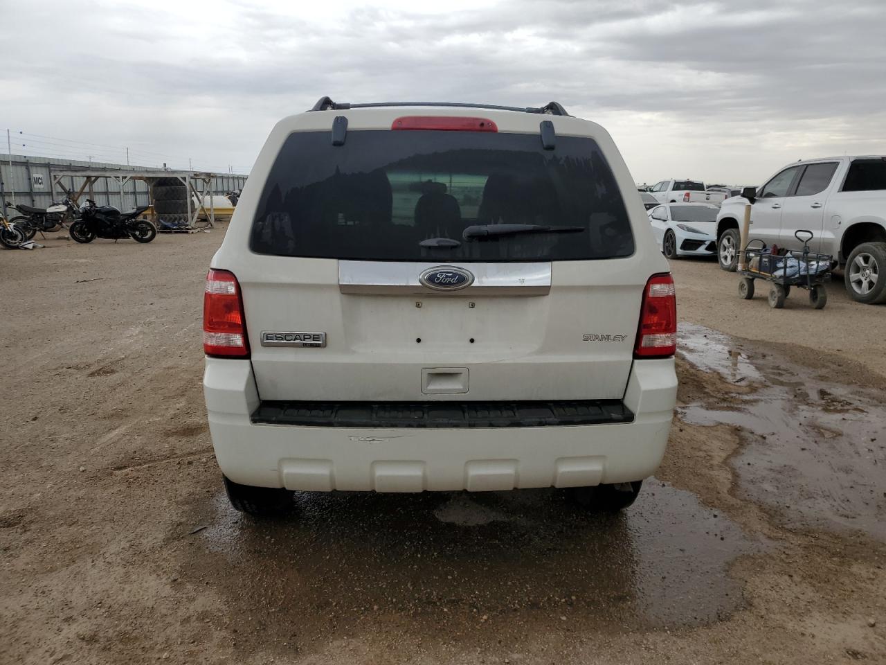 2011 Ford Escape Limited VIN: 1FMCU0E76BKC24979 Lot: 72574194