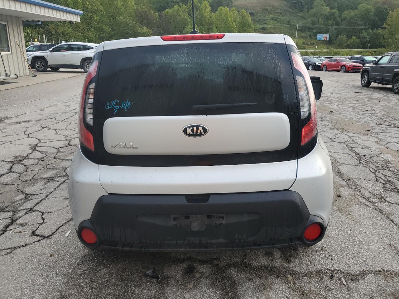 VIN KNDJN2A26G7828766 2016 KIA SOUL no.6