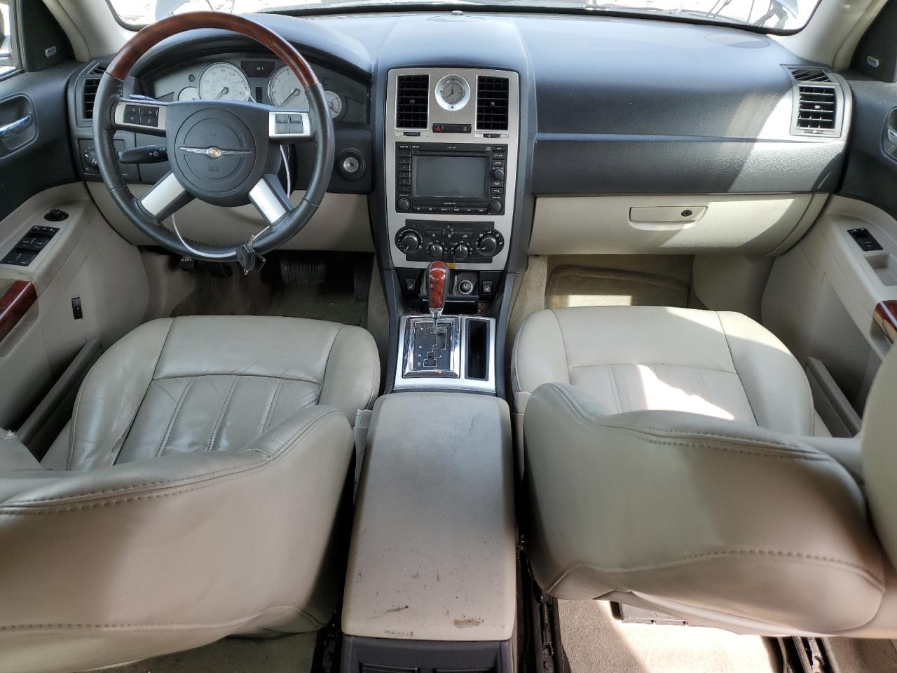 2007 Chrysler 300 - Image 8