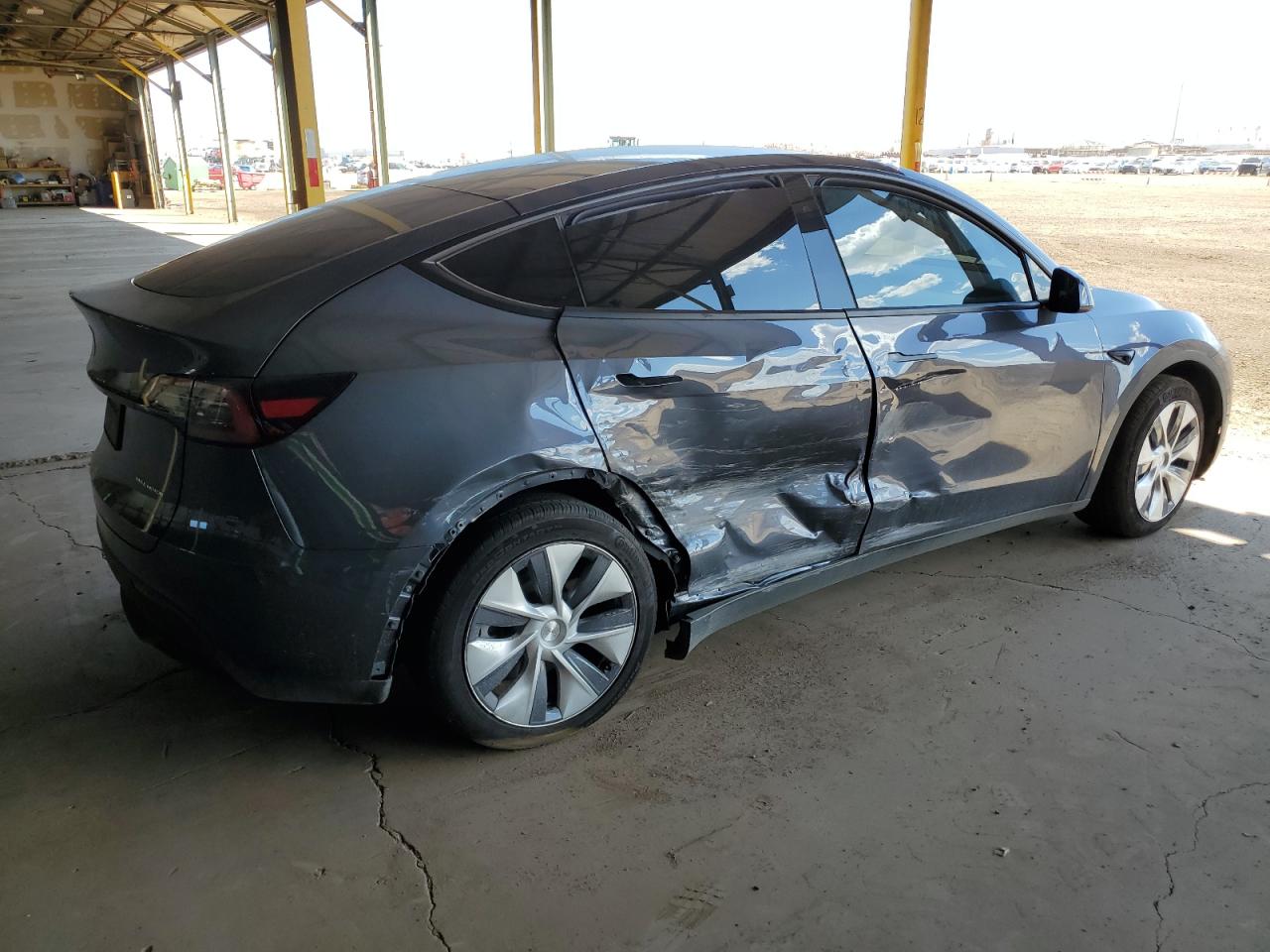 7SAYGAEE0PF961222 Tesla Model Y 2023. Фото: 2