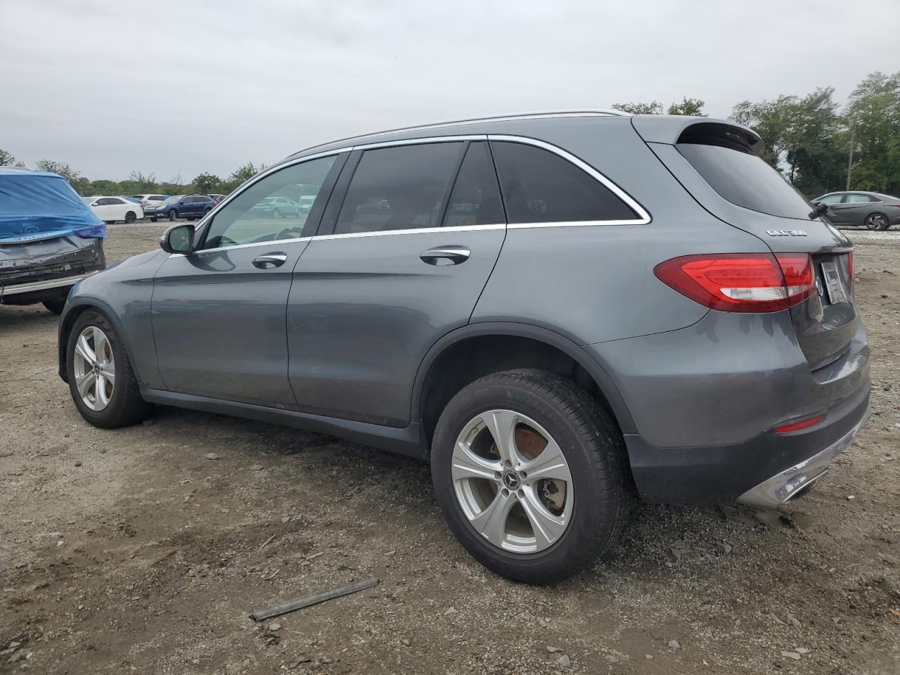 WDC0G4KB6JV073826 2018 MERCEDES-BENZ GLC - Image 2