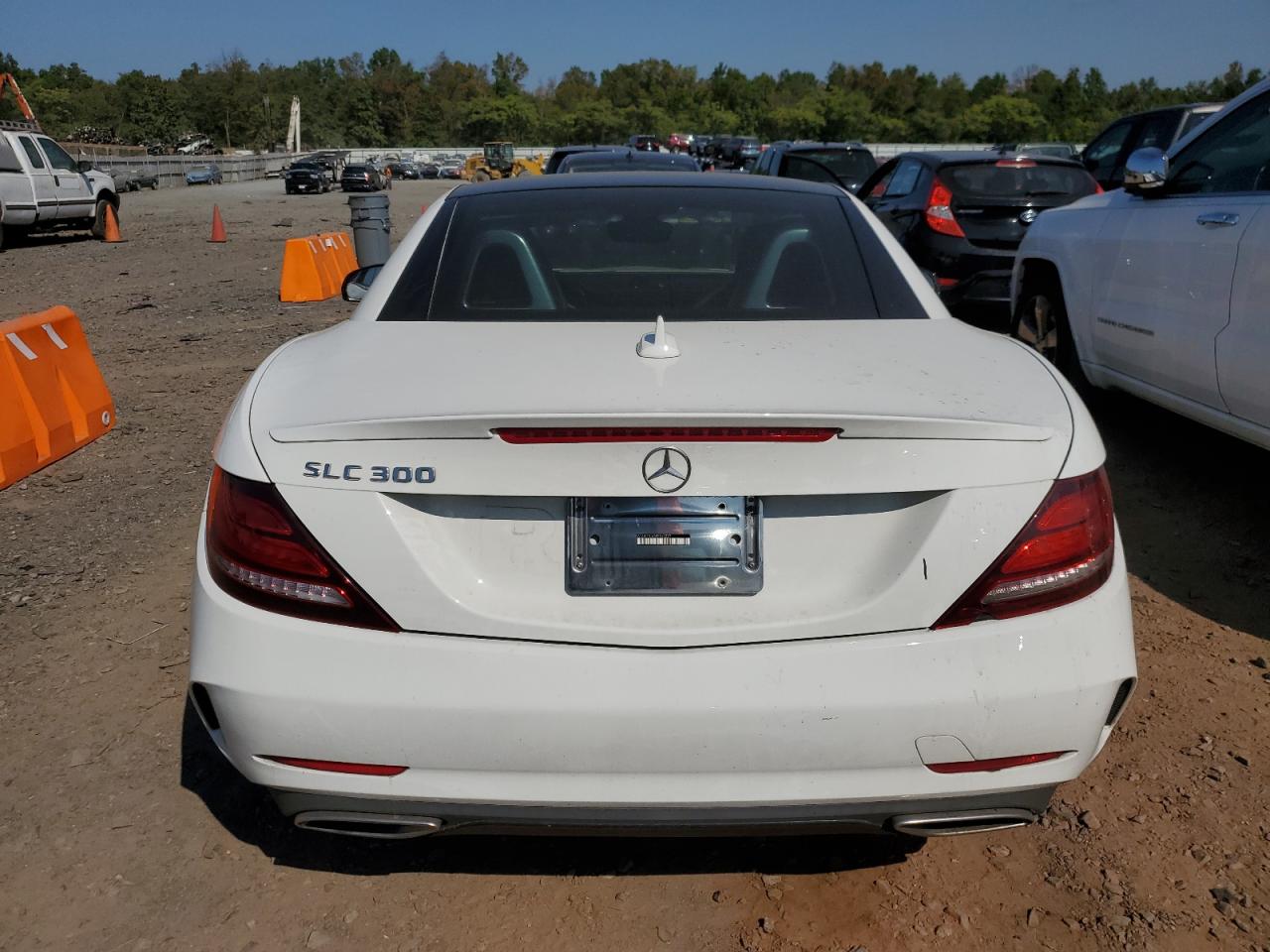 2019 Mercedes-Benz Slc 300 VIN: WDDPK3JA8KF163227 Lot: 71080094