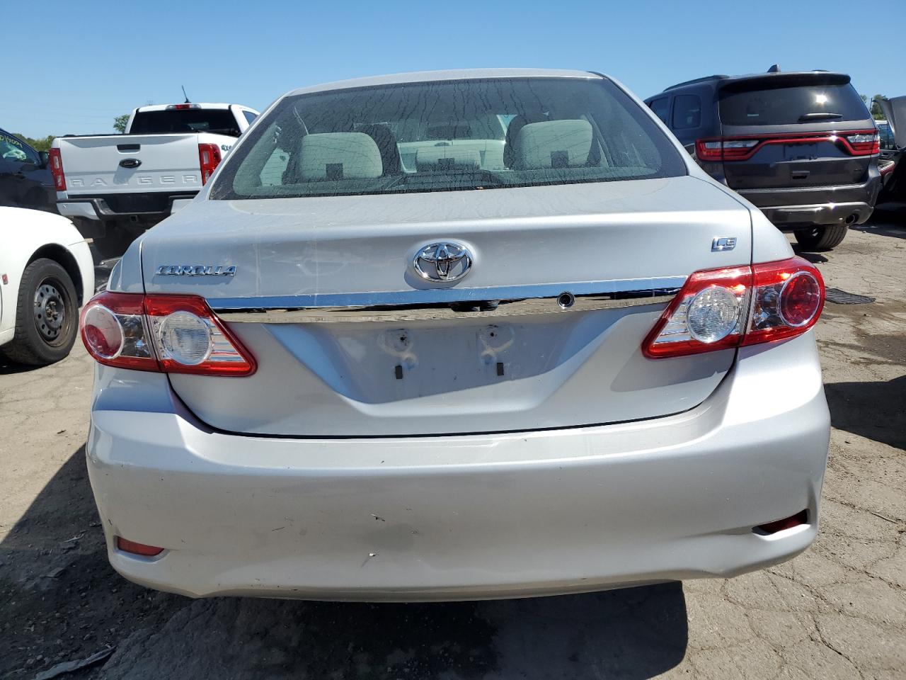 2T1BU4EE8DC966374 2013 Toyota Corolla Base