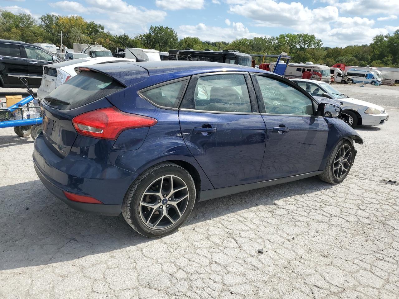 1FADP3M24HL214421 2017 Ford Focus Sel