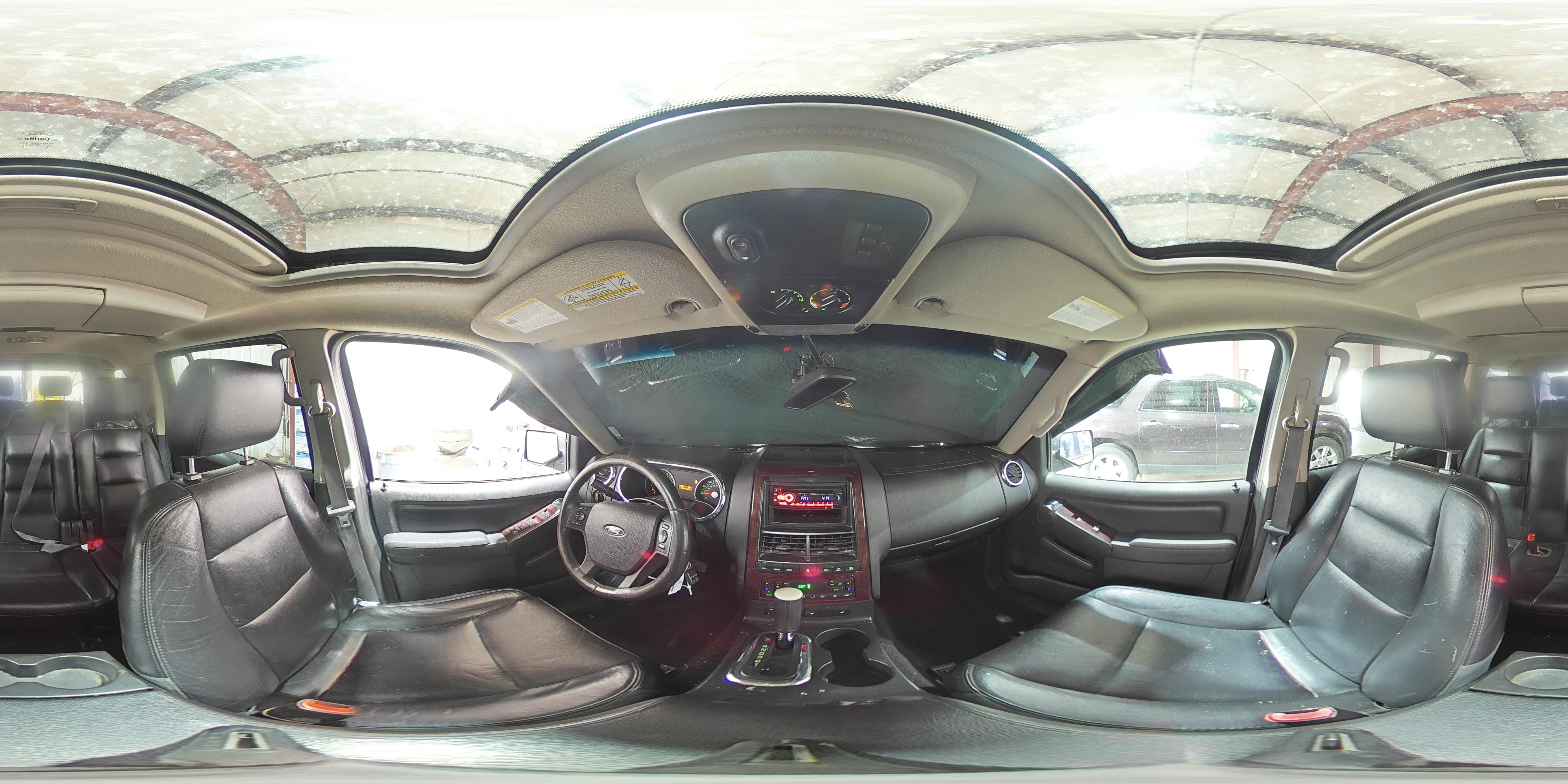 2006 Ford Explorer - Image 14