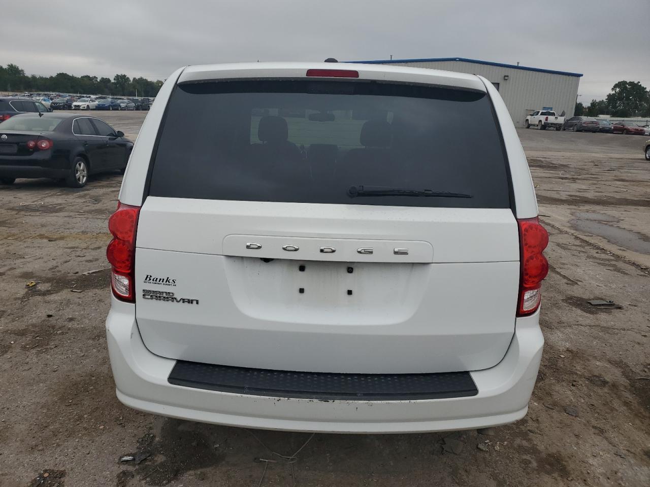 2C4RDGBG2JR160015 2018 Dodge Grand Caravan Se