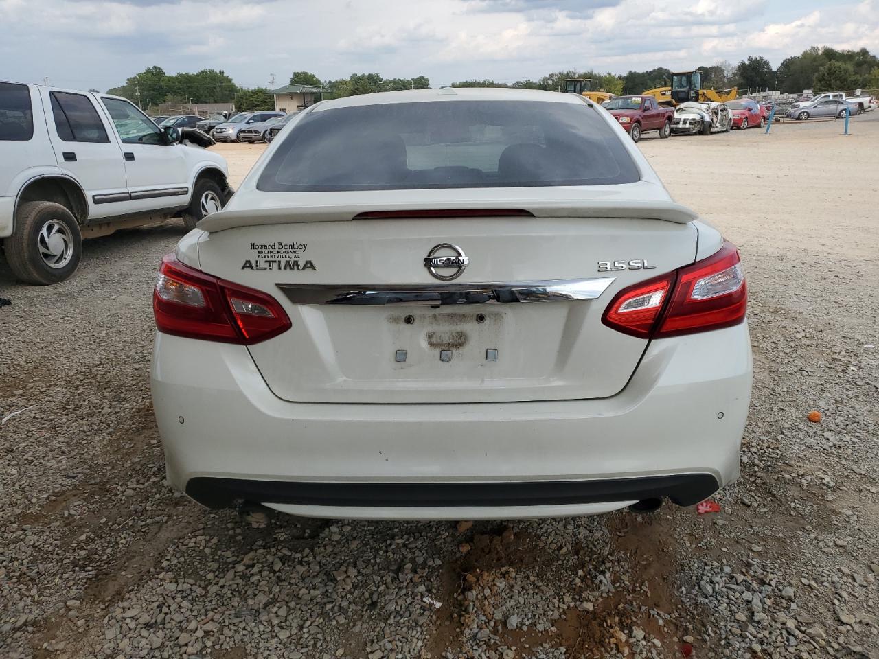 2016 Nissan Altima - Image 6