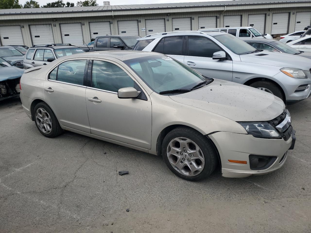 2010 Ford Fusion - Image 4