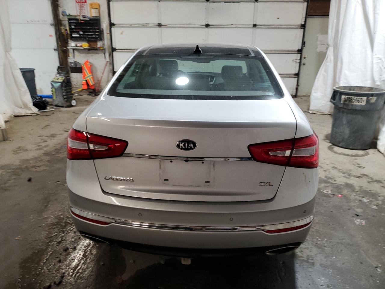 KNALN4D73G5207389 2016 Kia Cadenza Luxury