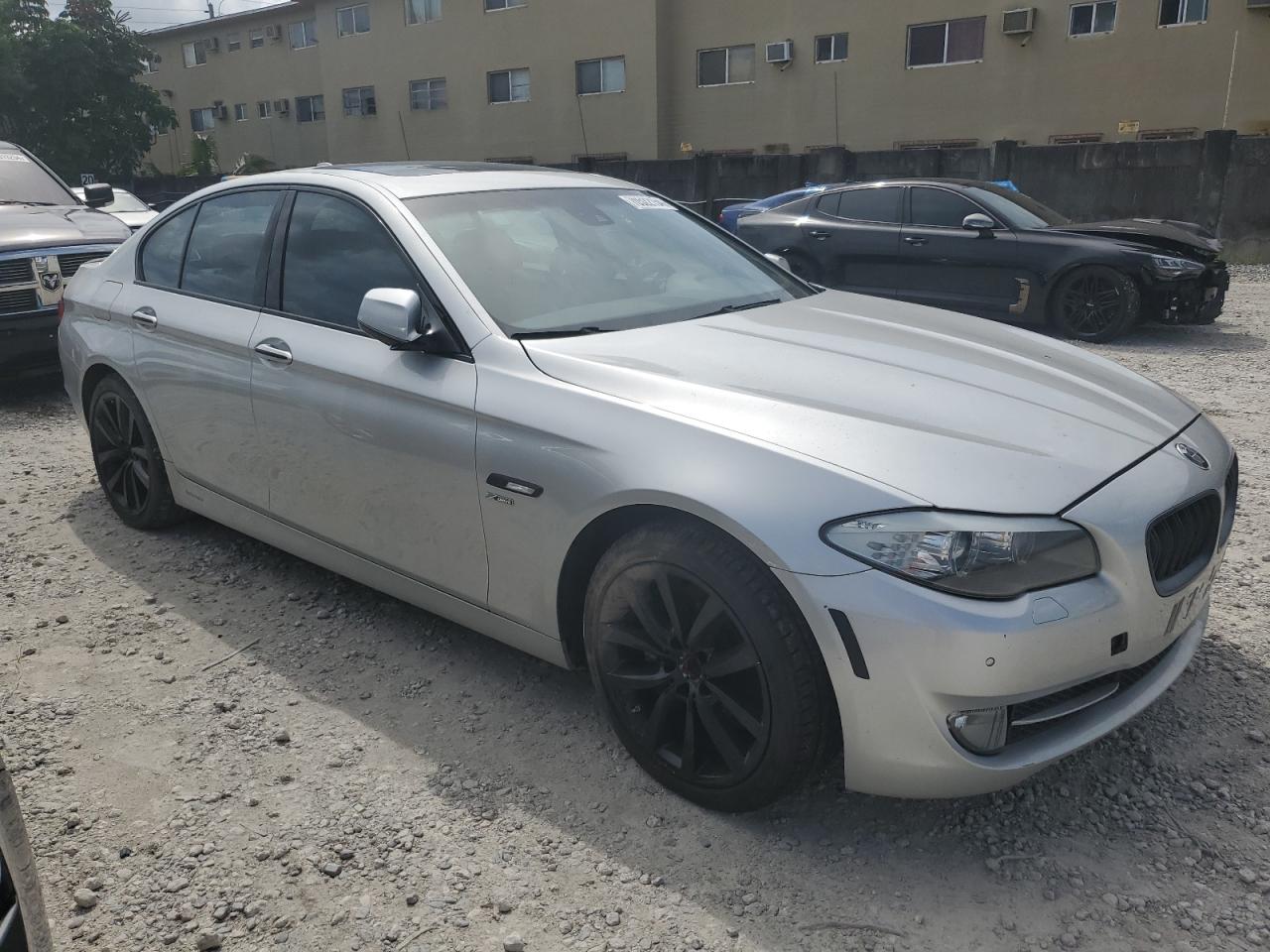 2012 BMW 5er - Image 4