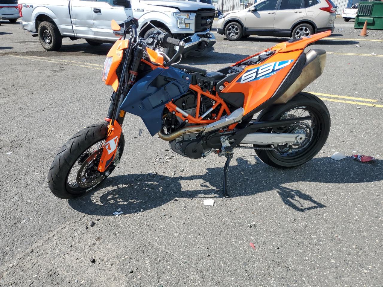 2024 Ktm 690 Smc R VIN: VBKLSV404RM762167 Lot: 70882484