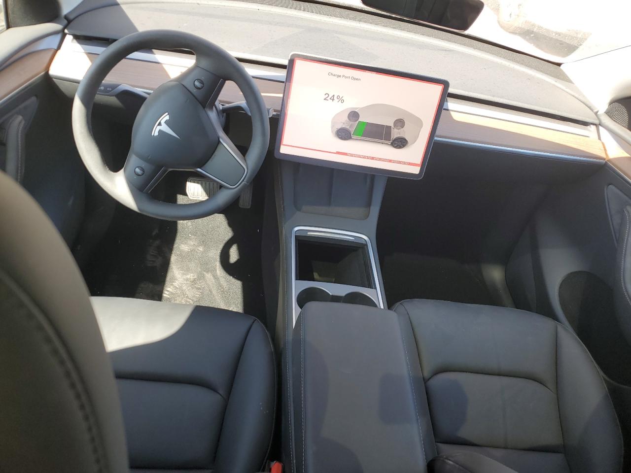 7SAYGDED7RF119733 2024 Tesla Model Y