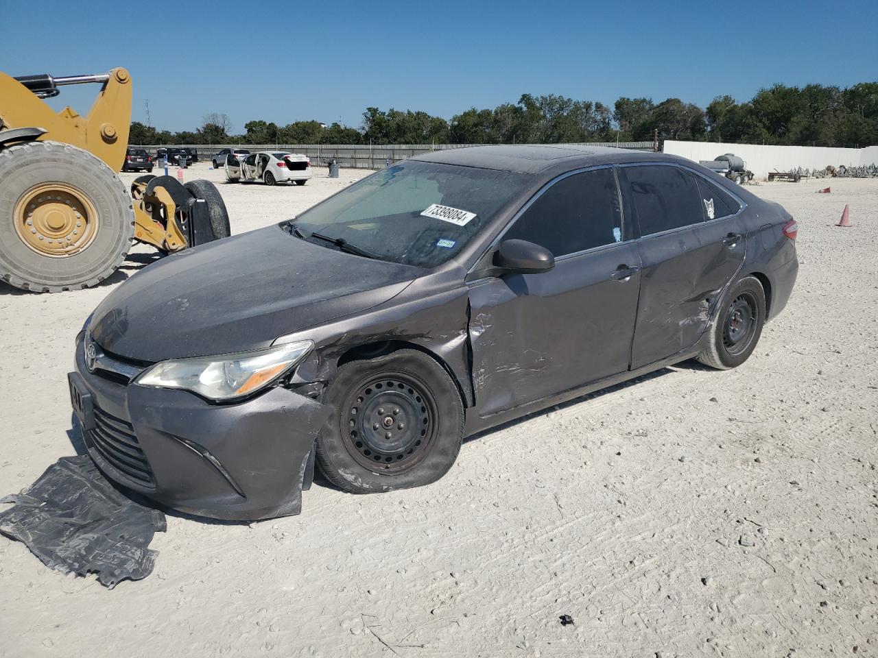 4T1BF1FK9FU015812 2015 TOYOTA CAMRY - Image 1