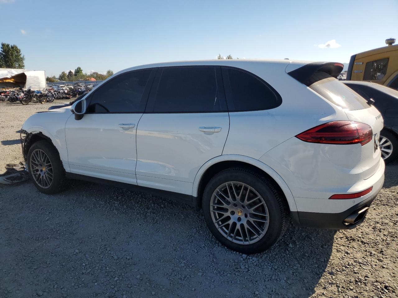 VIN WP1AA2A24HKA88286 2017 PORSCHE CAYENNE no.2