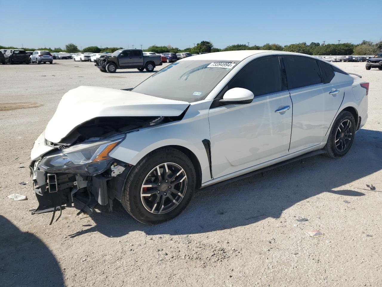 2020 Nissan Altima - Image 1