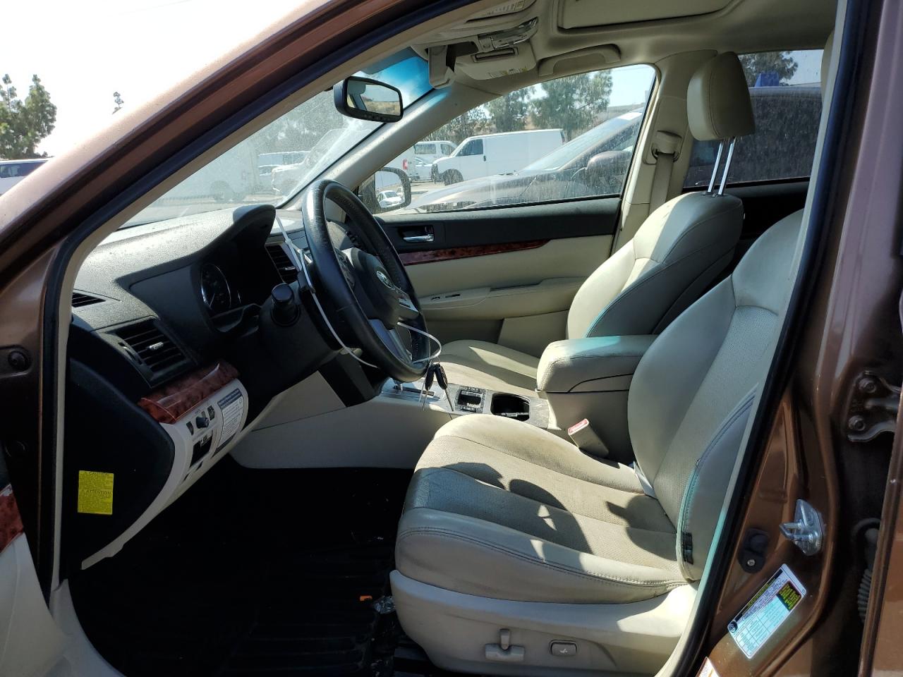 2011 Subaru Outback 2.5I Limited VIN: 4S4BRBKC3B3370969 Lot: 72015224