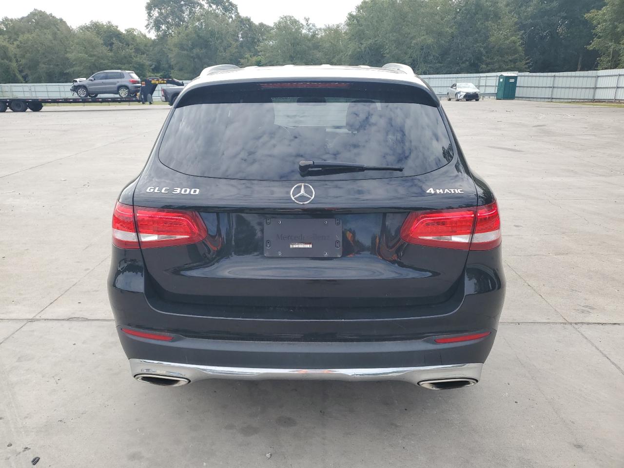 WDC0G4KB3GF022044 2016 Mercedes-Benz Glc 300 4Matic