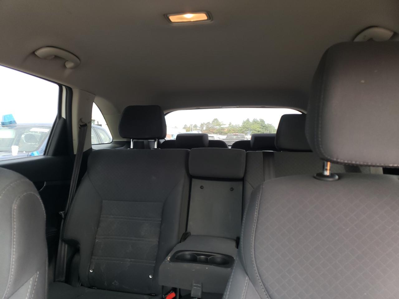 5XYPGDA54HG325638 2017 Kia Sorento Lx